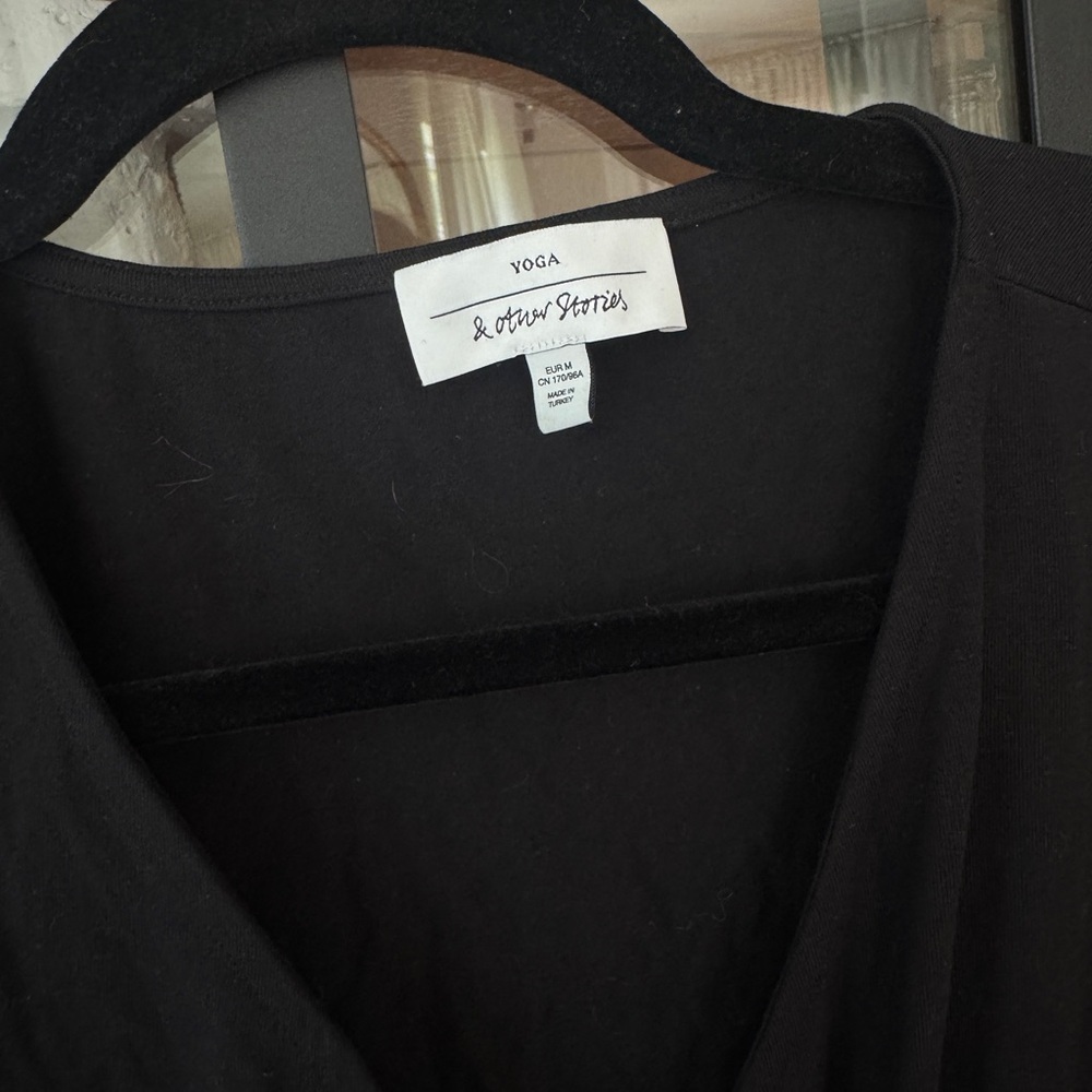 & other stories modal yoga top ballerina modal wrap cropped tie waist vneck - Picture 3 of 7